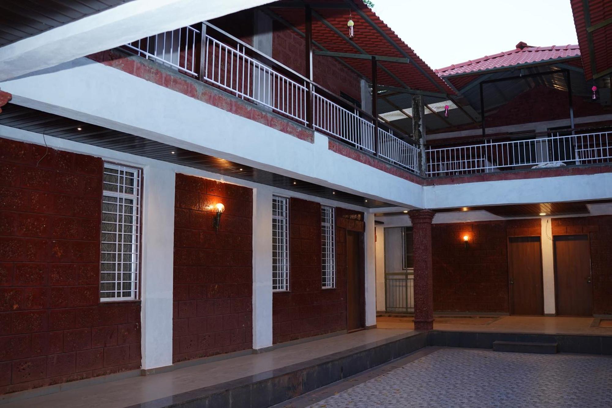 Vanvarsha Resort Chandoli Ngoại thất bức ảnh